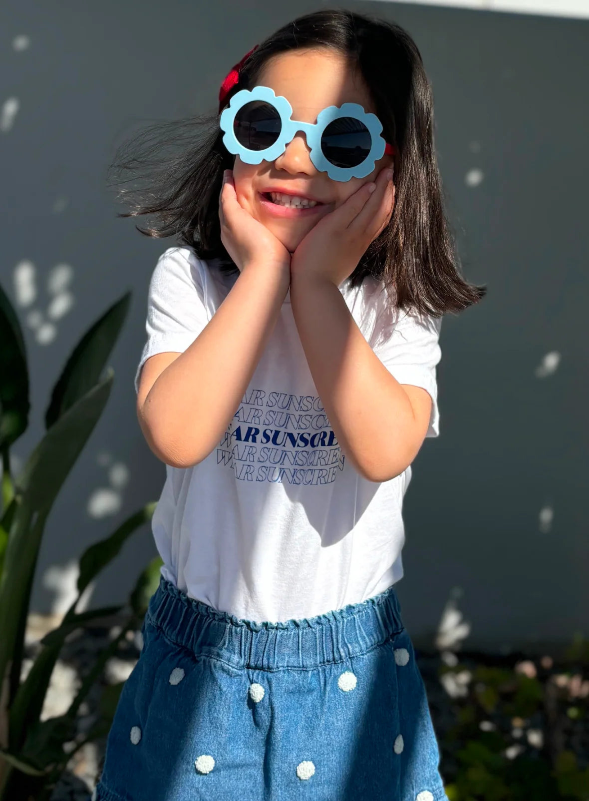 Camiseta con protector solar para niños - Imagen 3